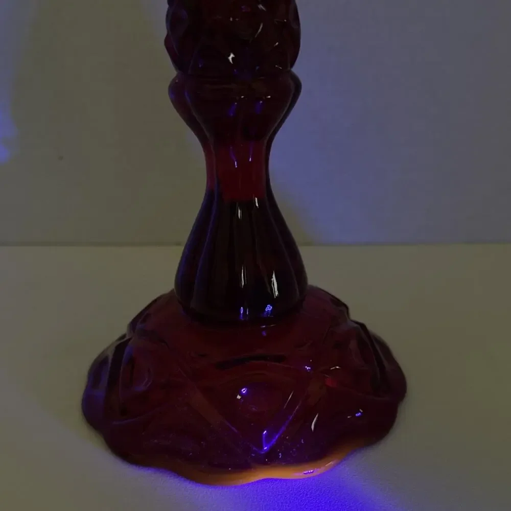 Vtg Viking Glass Ruby Red Diamond Quilted Taper 6